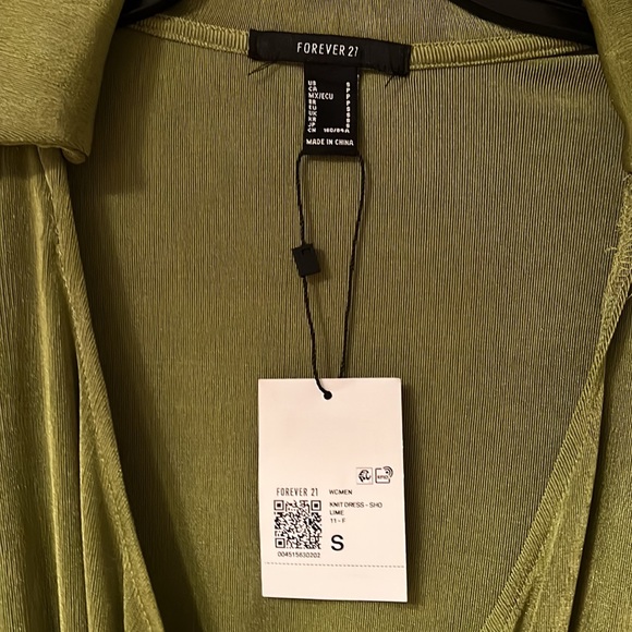 NWT FOREVER 21 Green Belted Faux Wrap
Dress - New Women | Color: Green | Size: S - Picture 4 of 4